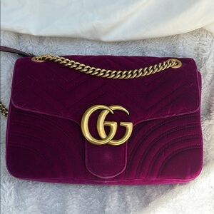 Gucci Marmount Purple and Gold Velvet Shoulder Bag with Iconic Logo